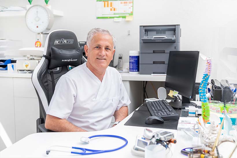 Facharzt für Allgemeinmedizin & Lehrarzt Dr. Cemal Selcan